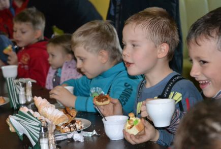 В спортивно-развлекательном комплексе «Берёзка» состоялся праздник, посвящённый Дню хоккея России (фото).