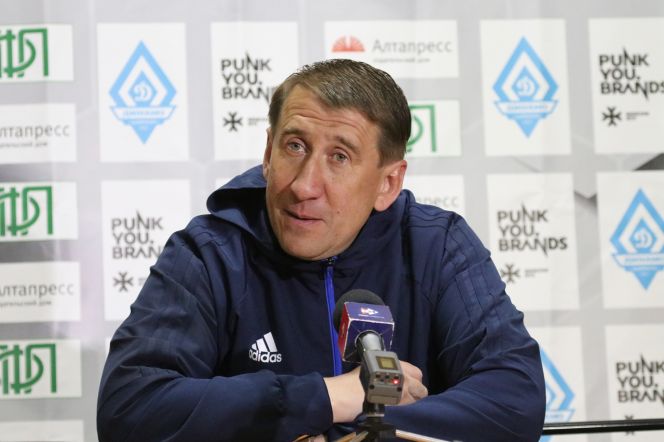 Главный тренер ФК «Зенит» (Иркутск) Олег Яковлев. Фото: Виталий УЛАНОВ