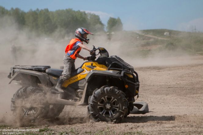 Соревнования на квадроциклах. Фото: Ирина ГОРБУНОВА