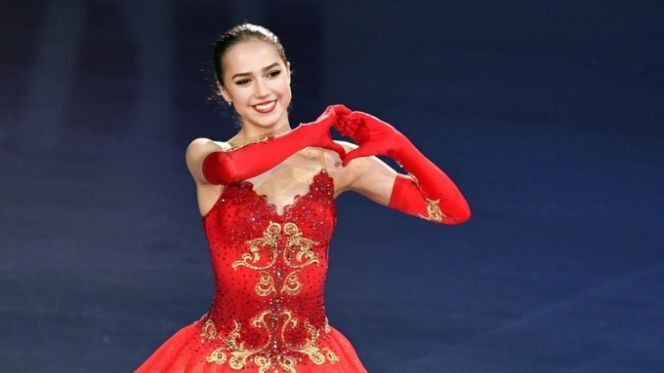 Олимпийская чемпионка по фигурному катанию Алина Загитова. Фото: pbs.twimg.com