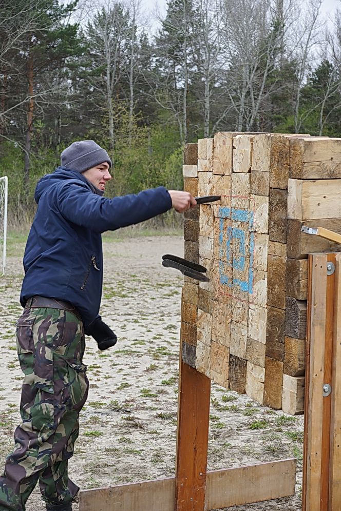 На Пионерском озере состоялся турнир по военно-спортивному троеборью