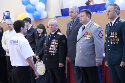 В Барнаульском юридическом институте завершился турнир среди юниоров памяти сотрудников УФСБ России по Алтайскому краю, погибших в локальных конфликтах (фото).