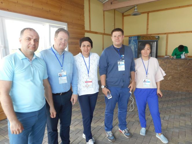 4 июня. Форум «АТР». Площадка «Спортивный менеджмент». Татьяна Лебедева – в центре. Крайний слева – Иван Самсонов.  Фото: Сергей ЗЮЗИН