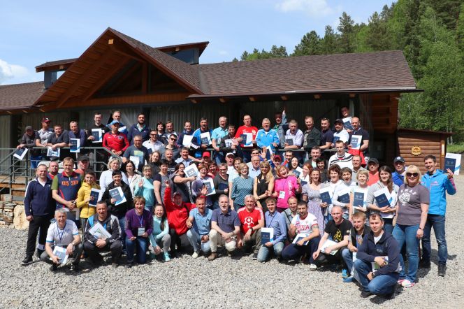 Российский Международный Олимпийский Университет на форуме «Алтай. Точки Роста» повысил квалификацию 80 алтайских тренеров. Фото: Виталий УЛАНОВ