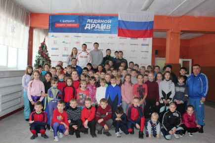 В Барнауле прошли соревнования по скоростному бегу на коньках «Открытое первенство Алтайского края. Открытое первенство СДЮШОР «Клевченя» «Лучший спринтер».