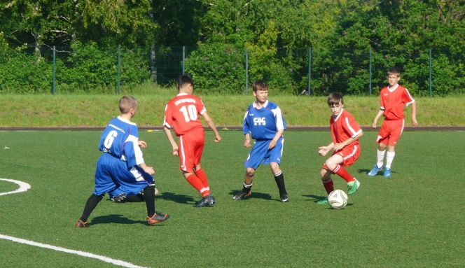 Краевой финал по футболу на призы клуба «Кожаный мяч» среди юношей 2005-2006 годов рождения. Фото: «Наш Новоалтайск»