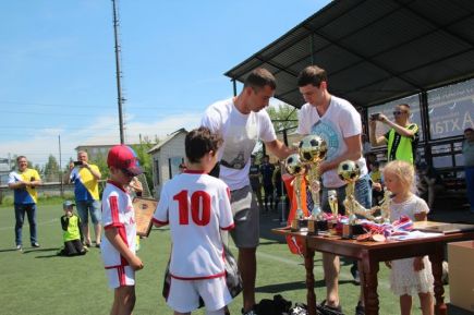 Помощь в организации турнира "Большие звёзды светят малым" Евгению Городову оказали его барнаульские друзья - Антон Кислелёв (на снимке) и Антон Кобялко