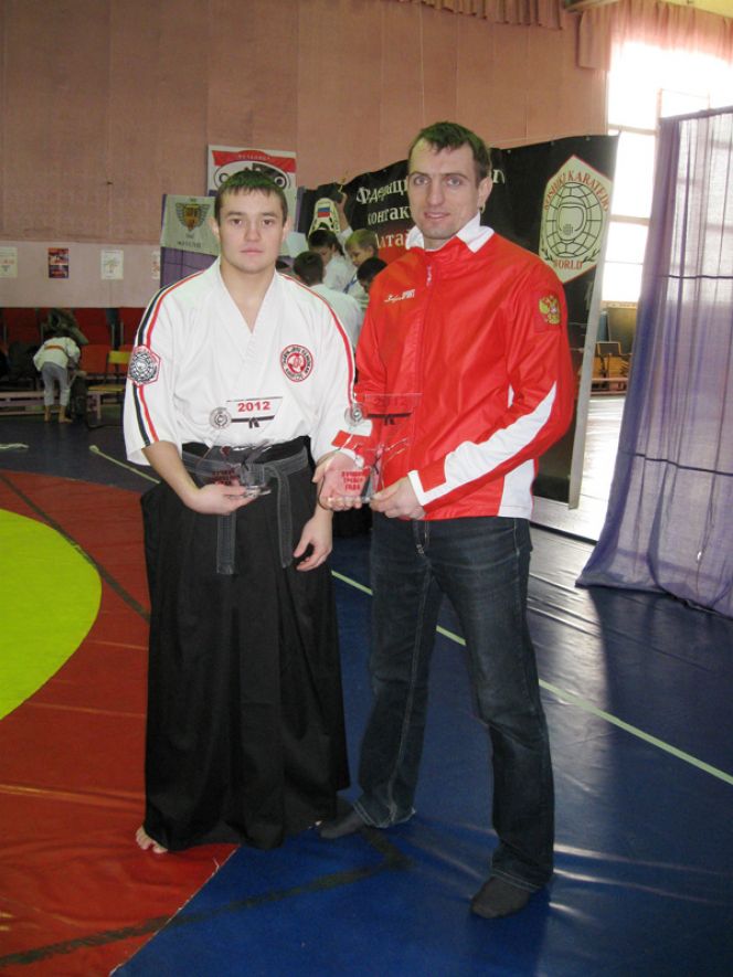 Краевая федерация по спортивному контактному каратэ подвела итоги 2012 года.