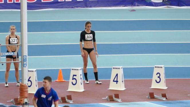 Полина Миллер на первенстве СФО в Иркутске. Фото: youtube.com/user/KalseRru