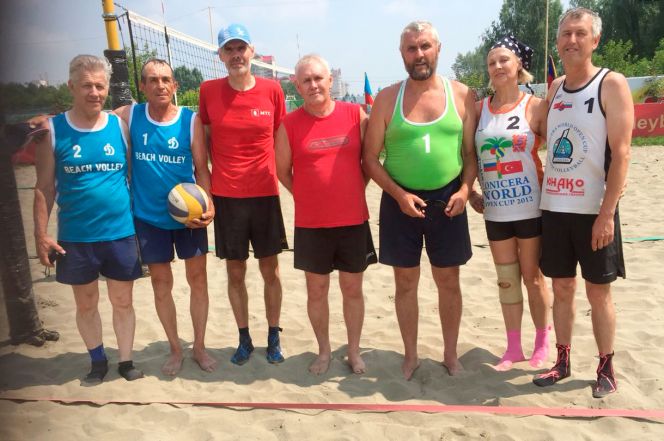 В краевом центре прошёл ветеранский турнир с участием команд из Барнаула, Новоалтайска и Топчихи