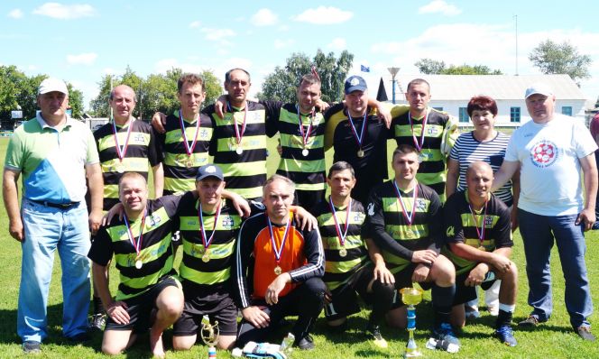 Победителем ветеранского турнира в Ключах стал барнаульский «ФК-2000»