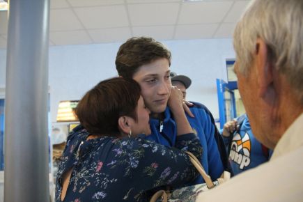 Артём Пискун в аэропорту Барнаула