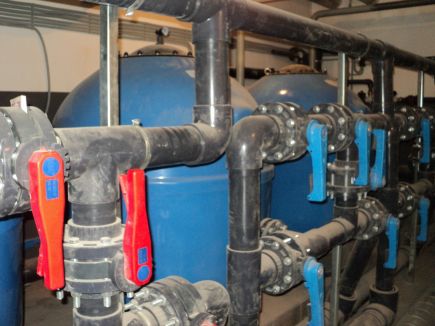 Первый в Камне-на-Оби бассейн «Аквамарин» намечается ввести в эксплуатацию в марте (фото).