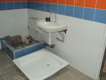 Первый в Камне-на-Оби бассейн «Аквамарин» намечается ввести в эксплуатацию в марте (фото).