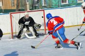 В Камне-на-Оби прошёл детский турнир, посвящённый 40-летию каменского хоккея (фото).