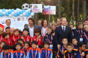 Алексей Смертин, Дмитрий Сенников и Виктор Томенко открыли в Барнауле международный фестиваль футбола
