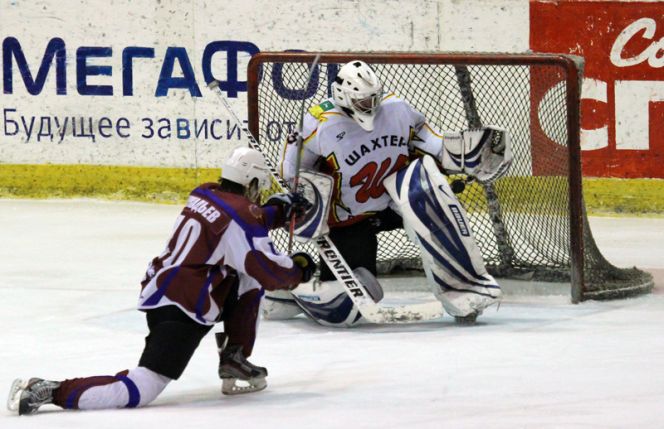 27-28 февраля 2013 года. Российская хоккейная лига. «Алтай» (Барнаул) – «Шахтёр» (Прокопьевск) 4:5 Б, 5:3.