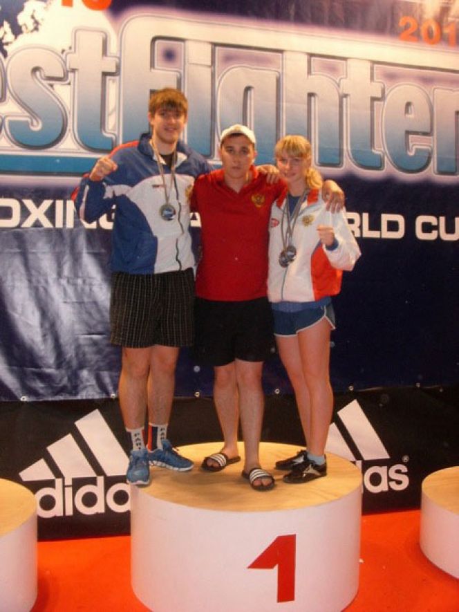 Алтайские кикбоксёры завоевали три медали на этапе Кубка мира в итальянском городе Римини (фото).