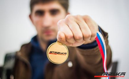 Бои Strelka в Барнауле. Фото: vk.com/event127341976