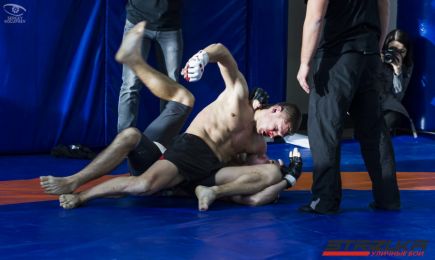 Бои Strelka в Барнауле. Фото: vk.com/event127341976