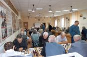 Барнаульские шахматисты в День города провели крупный лично-командный турнир по рапиду