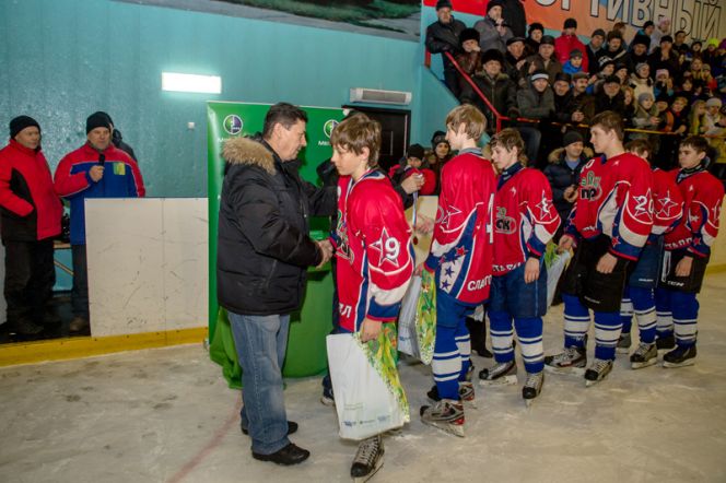 Славгородский «Кристалл» – серебряный призёр турнира на призы клуба «Золотая шайба» среди хоккеистов 1998-1999 годов рождения в Уральско-Сибирском территориальном округе.