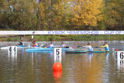 Международные соревнования «Кубок чемпионов - 2018» по гребле на байдарках и каноэ. День первый. Микст. Фото: Виталий УЛАНОВ 