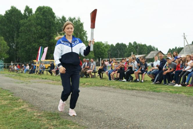 Зовет нас к победам олимпийский огонь