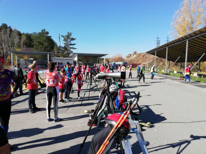 «Эстафета поколений» по летнему биатлону. Фото: amic.ru