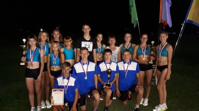 Всероссийские соревнования "Шиповка юных". Спортивная команда Мамонтовской СОШ.