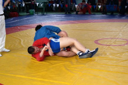 В Бийске прошло первенство Сибирского федерального округа «Победа» среди юношей и девушек 1997-1998 годов рождения.