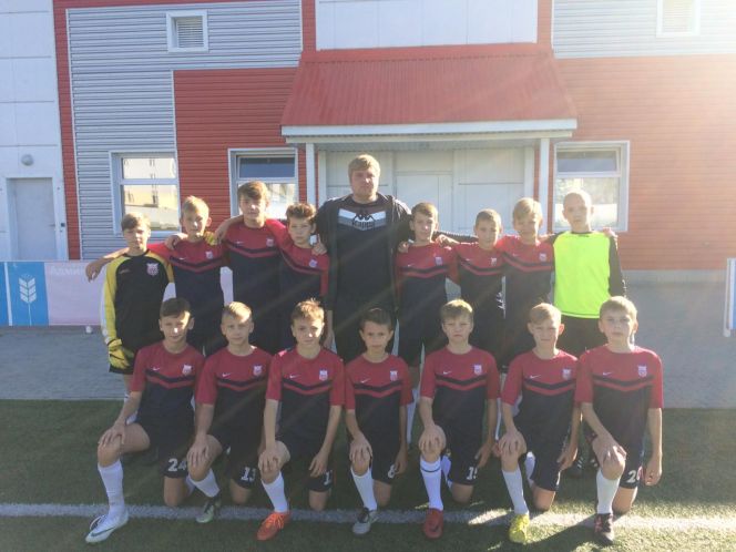 «Полимер-2005» выиграл первенство Барнаула по своему возрасту