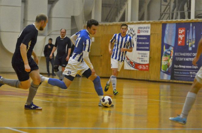 В Барнауле проходит мини-футбольный турнир «Кубок Динамо»