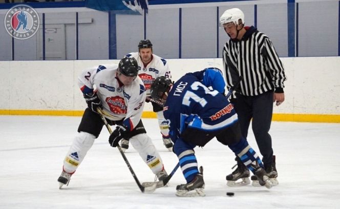 Новый сезон Ночной Хоккейной Лиги в дивизионе «Любитель 40+» стартовал на Алтае