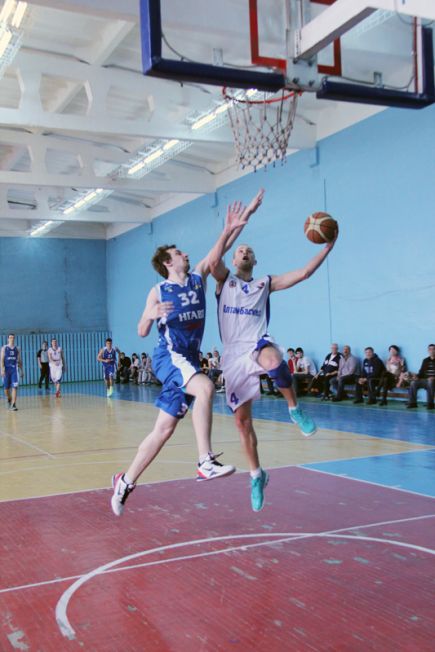 «АлтайБаскет-АлтГПА» – серебряный призёр первой лиги по баскетболу среди мужских команд Сибирского федерального округа (фото).