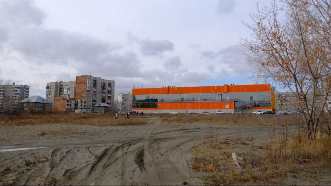 Он снова переехал: где и когда собирались строить бийский ледовый дворец