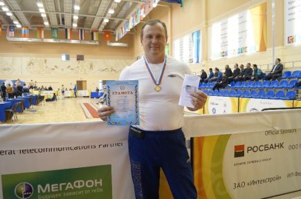 Семь гиревиков из Алтайского края завоевали путёвки в финал чемпионата России (фото).