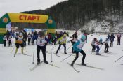 Более 150 лыжников стартовало в краевых соревнованиях на празднике «Алтайская зимовка» в селе Алтайском