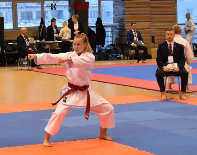 На чемпионате и первенстве России по сётокан каратэ-до S.K.I.F. алтайские спортсмены завоевали 12 медалей