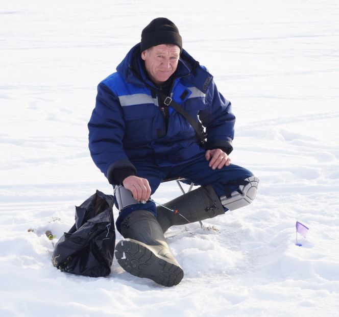 Отбор на XXXIV сельскую олимпиаду. Рыболовный спорт. Бийская зона, озеро Уткуль. Фото: Галина Максимова.