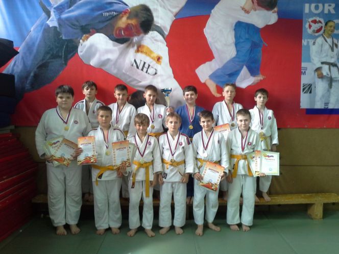 Состоялось открытое командное первенство края среди юношей и девушек.