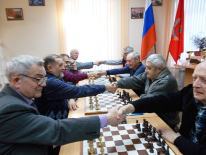 Блиц-турнир по шахматам в краевом шахматном клубе. Фото: Дмитрий Гришин