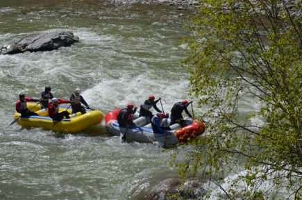 В 35-й раз состоялись традиционные соревнования по рафтингу и гребному слалому «Чуя-Ралли» (фото).