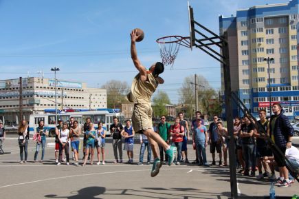 В Барнауле стартовал стритбольный сезон (фото).