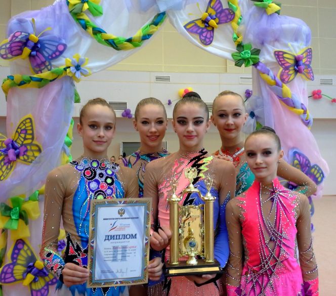 Гимнастки Алтайского края заняли второе командное место на окружном этапе VI летней Спартакиады учащихся России.