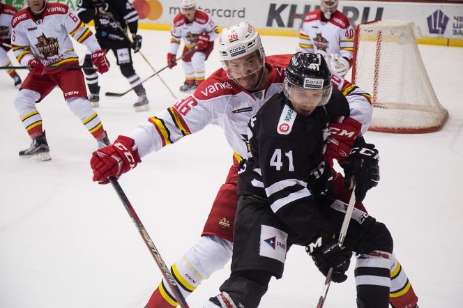 Стратегии ставок на хоккей: КХЛ в букмекерских конторах