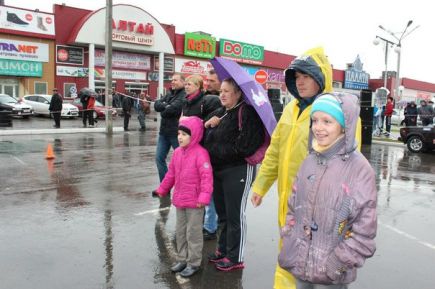 Завершился открытый чемпионат Барнаула по автомобильному слалому «Фигурный пилотаж 2013».