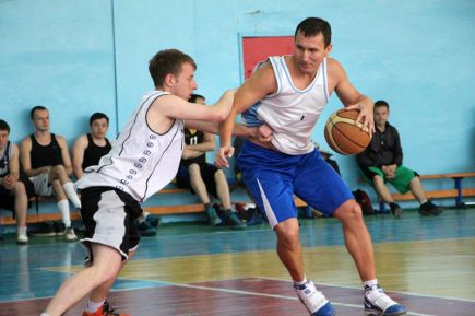 Мужская и женская команды Алтайской педакадемии завоевали путёвки в финал первенства России по стритболу среди студентов.