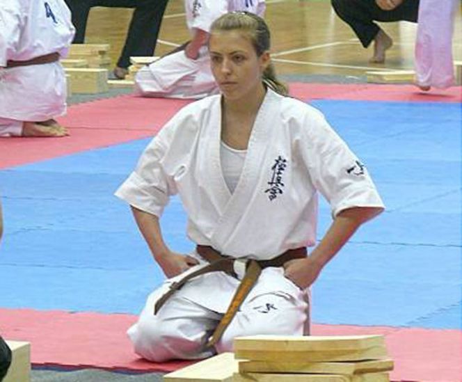 Татьяна Карташова – победительница Кубка мира по киокусинкай каратэ.