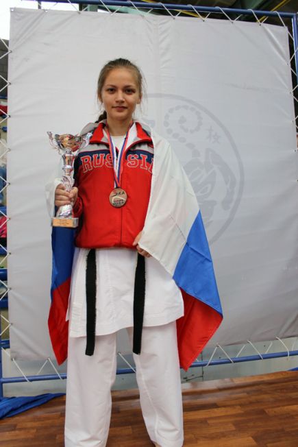 Бийчанки Асия Холякова и Валерия Борисова – призёры первенства Европы по каратэ-до сётокан (JKA).